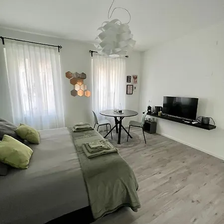 Veronetta Apartment *